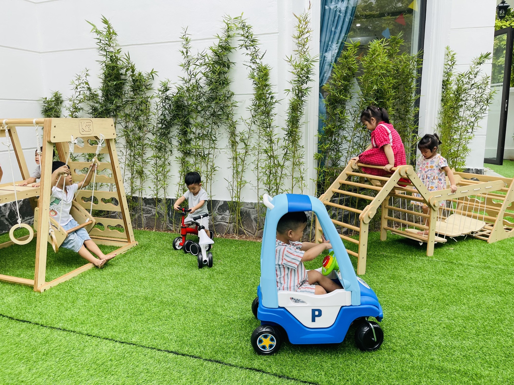 Phòng Vận Động